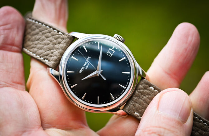 Patek Philippe Calatrava 5227G-010 – Bild 3