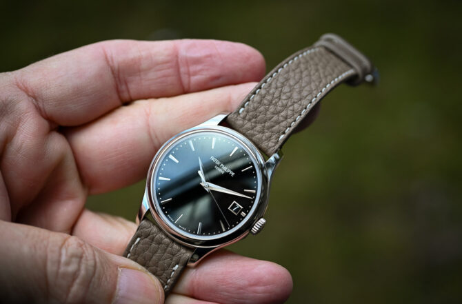 Patek Philippe Calatrava 5227G-010 – Bild 5