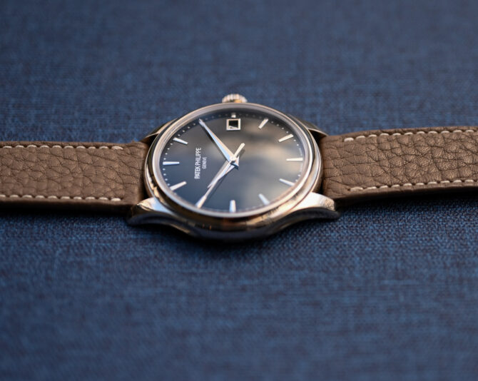Patek Philippe Calatrava 5227G-010 – Bild 7