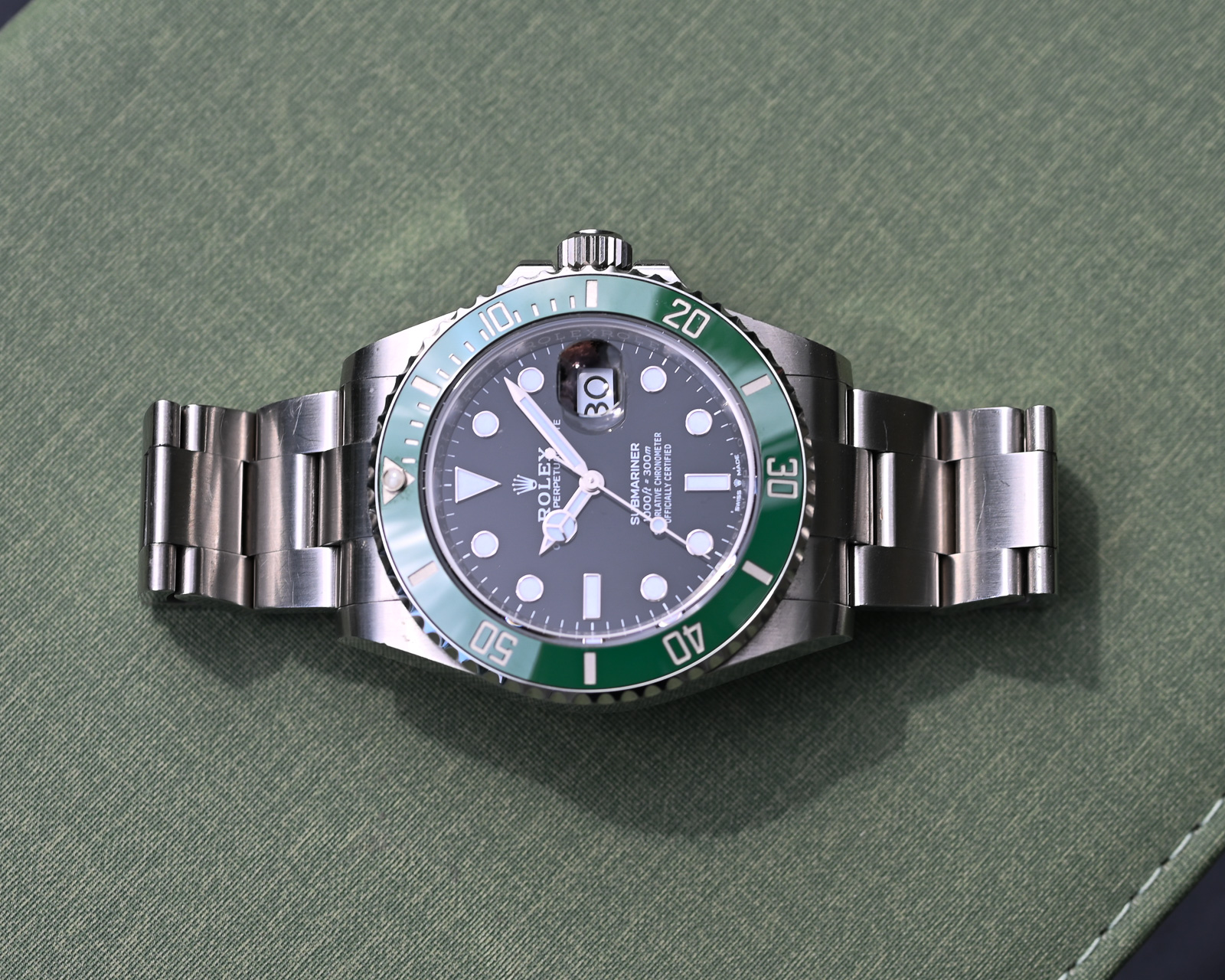 Rolex Submariner Date 126610 LV – Bild 10
