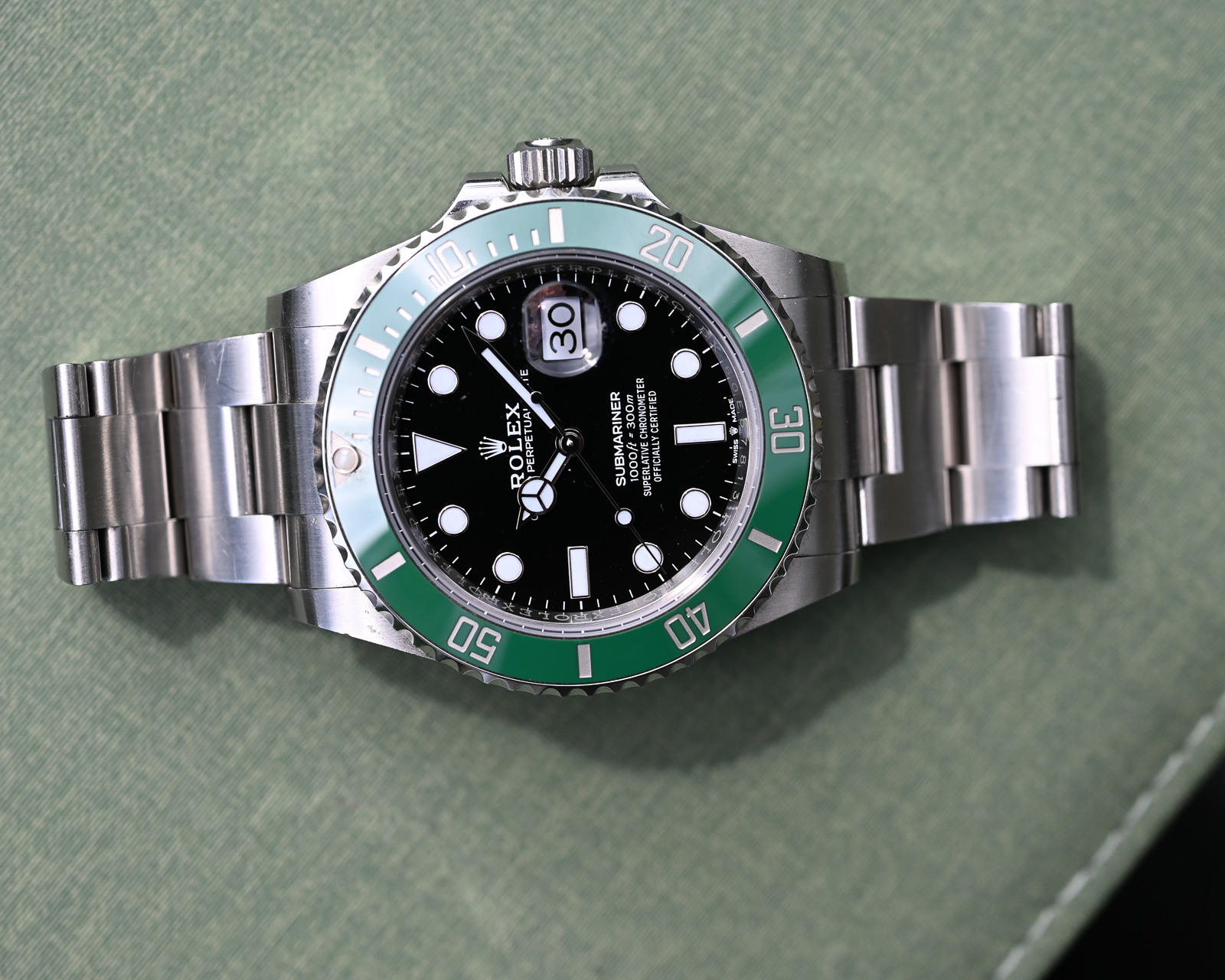 Rolex Submariner Date 126610 LV – Bild 11