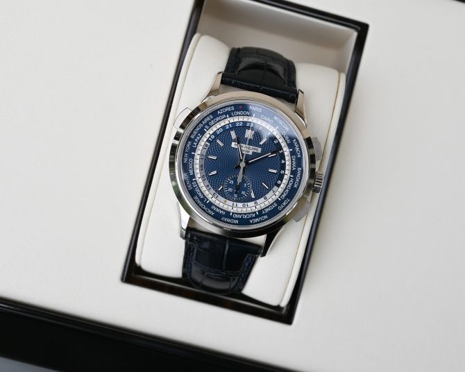 Patek Philippe Worldtime / Chrono 5930G-001 – Bild 8