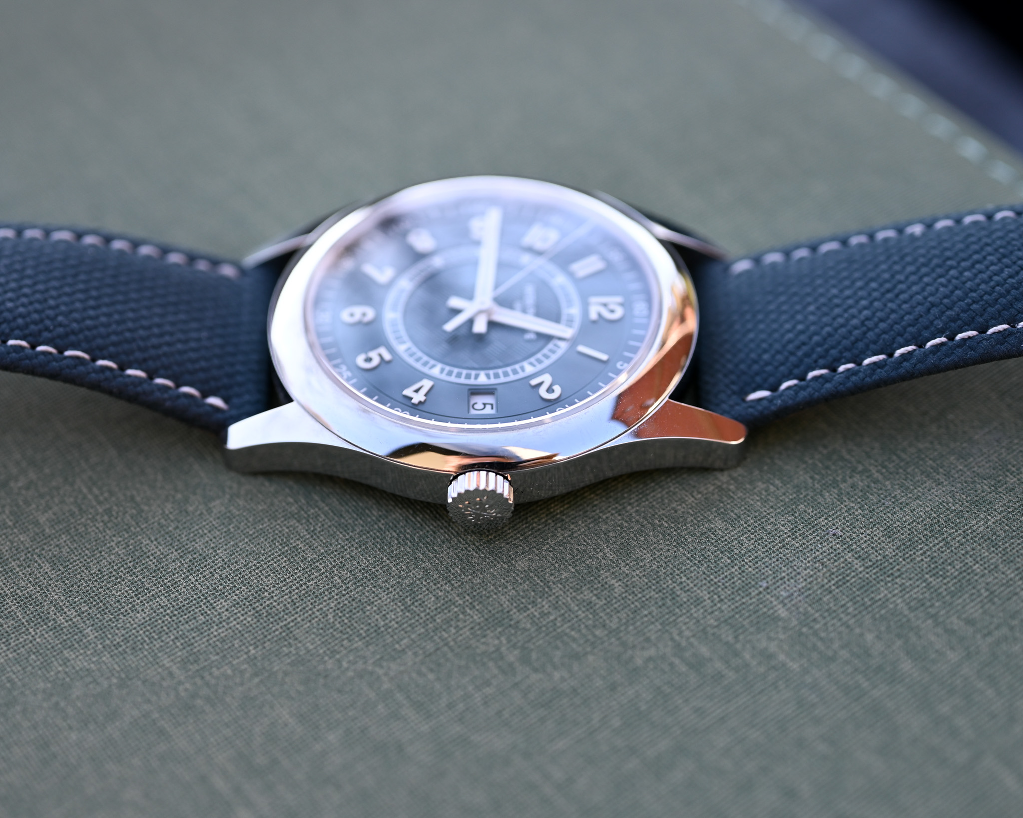 Patek Philippe Calatrava Limited Edition 6007A-001 – Bild 21