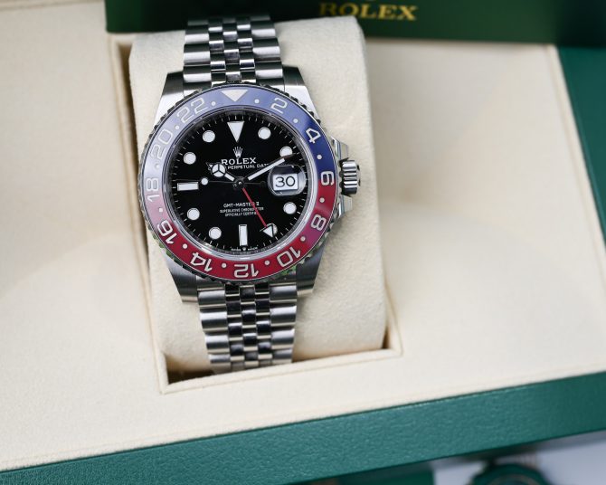 Rolex GMT Master 126710BLRO – Bild 4