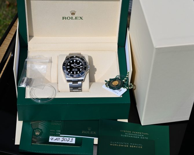 Rolex Submariner 124060 aus 2023 im TOP Zustand – Bild 2