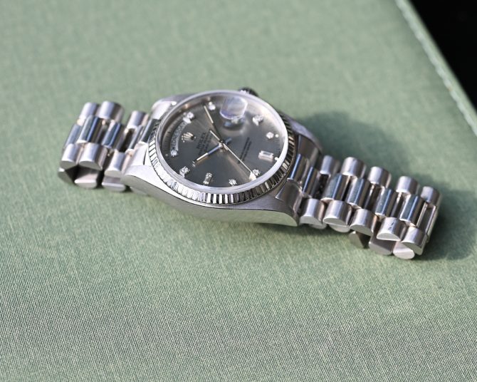 Rolex Day-Date 18039 in Weißgold – mit tollem grauen Blatt im TOP Zustand ! – Bild 10