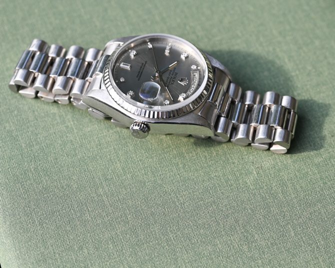 Rolex Day-Date 18039 in Weißgold – mit tollem grauen Blatt im TOP Zustand ! – Bild 11