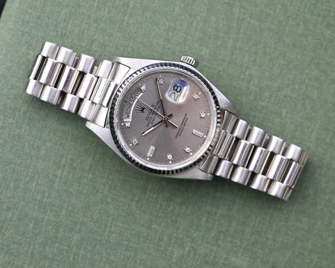 Rolex Day-Date 18039 in Weißgold – mit tollem grauen Blatt im TOP Zustand ! – Bild 12