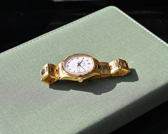 Rolex Oyster Perpetual 6567 in Gelbgold mit 7205 Goldband und Big Logo Schließe – Bild 12