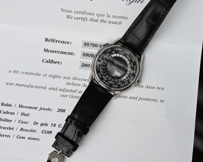 Patek Philippe 5575G – Weltzeit Mondphase (175th Anniversary Edition) – Bild 11