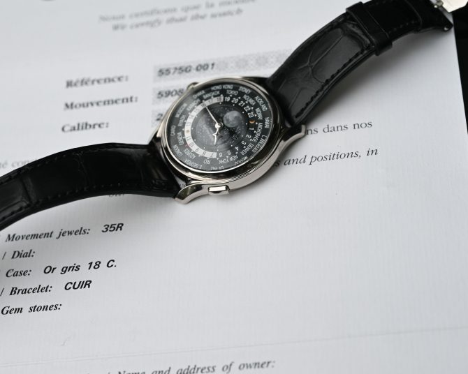 Patek Philippe 5575G – Weltzeit Mondphase (175th Anniversary Edition) – Bild 12