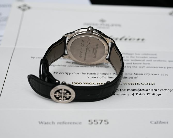 Patek Philippe 5575G – Weltzeit Mondphase (175th Anniversary Edition) – Bild 9