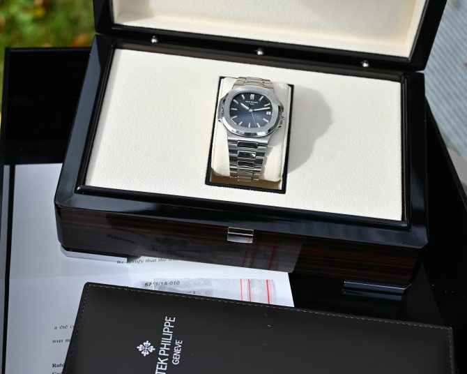 Patek Philippe Nautilus 5711/1A-010 aus 2012 im sehr guten Zustand – Bild 3