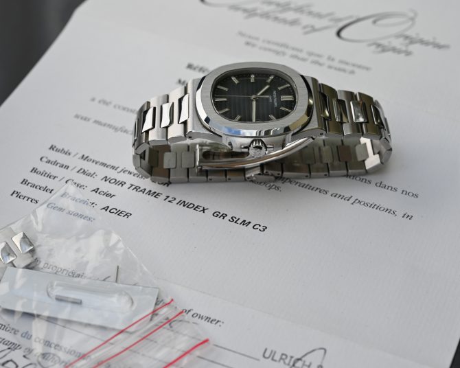 Patek Philippe Nautilus 5711/1A-010 aus 2012 im sehr guten Zustand – Bild 7