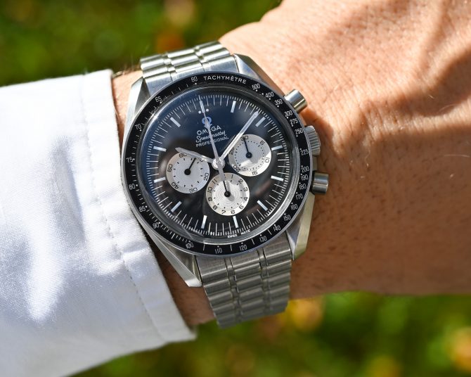 Omega Speedmaster Tuesday Nr. 1 - mit zusätzlichem Metallband