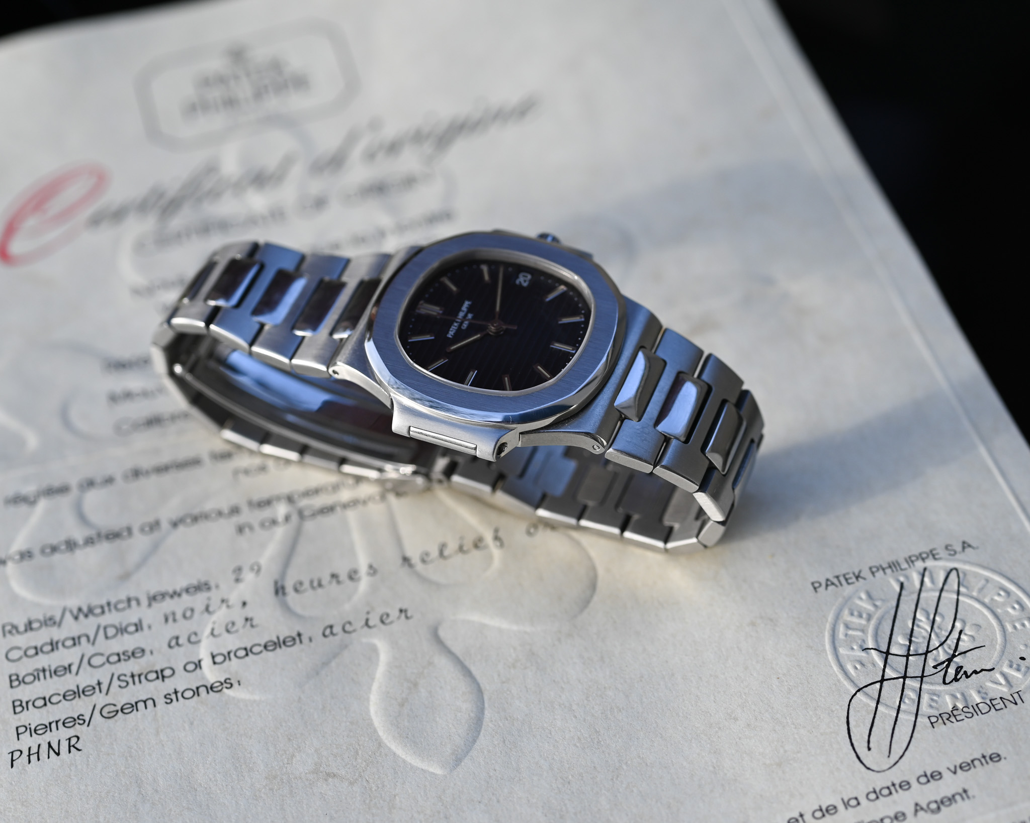 Patek Philippe Nautilus 3800/1A-001 mit Papieren im perfekten Zustand – Bild 14