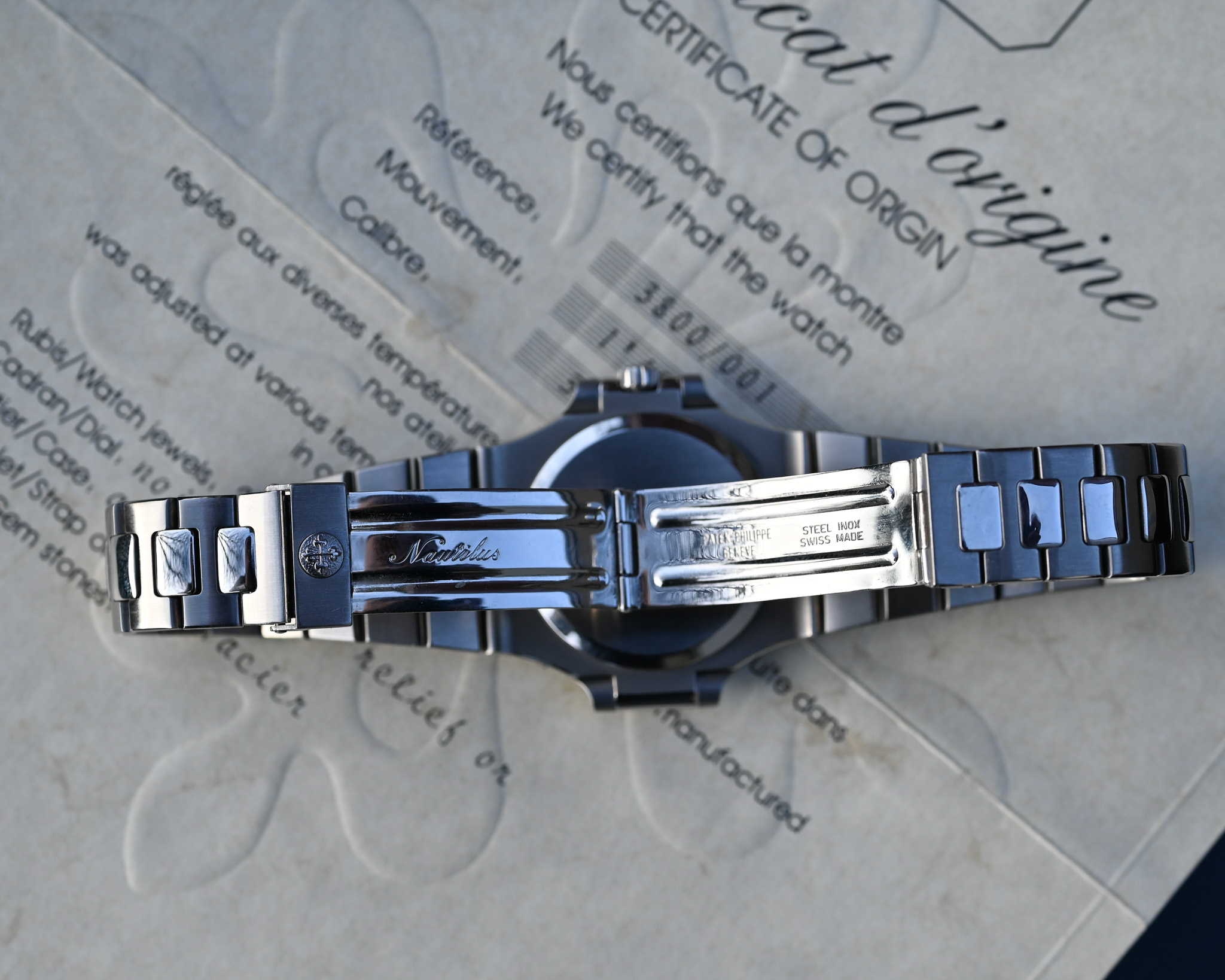 Patek Philippe Nautilus 3800/1A-001 mit Papieren im perfekten Zustand – Bild 16