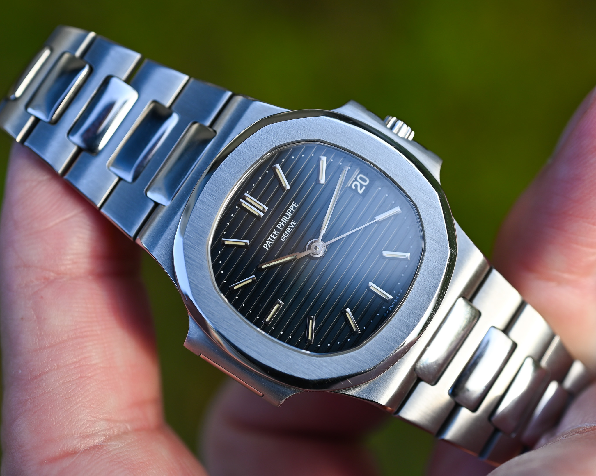 Patek Philippe Nautilus 3800/1A-001 mit Papieren im perfekten Zustand – Bild 18