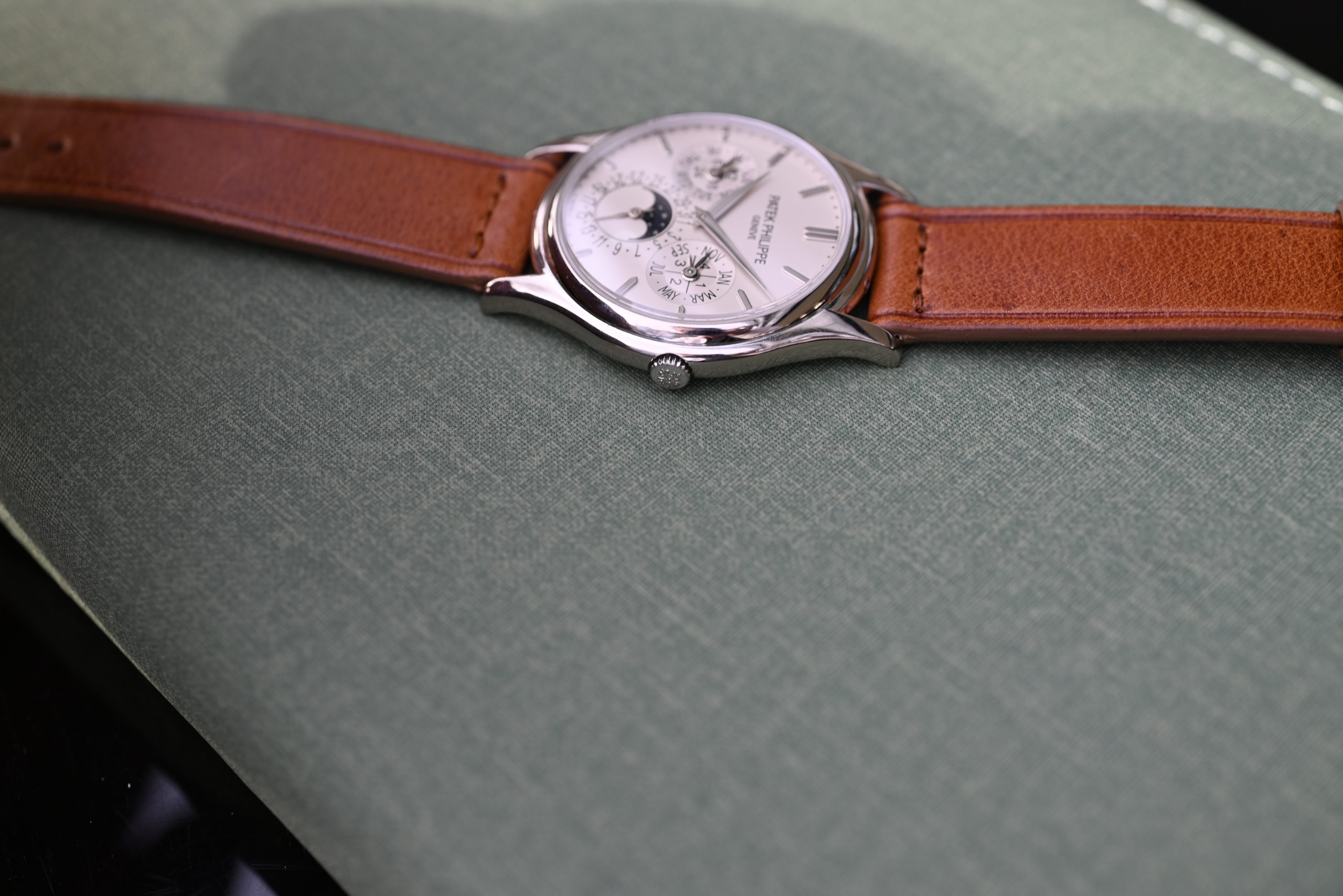 Patek Philippe Ewiger Kalender 5140G – Bild 10