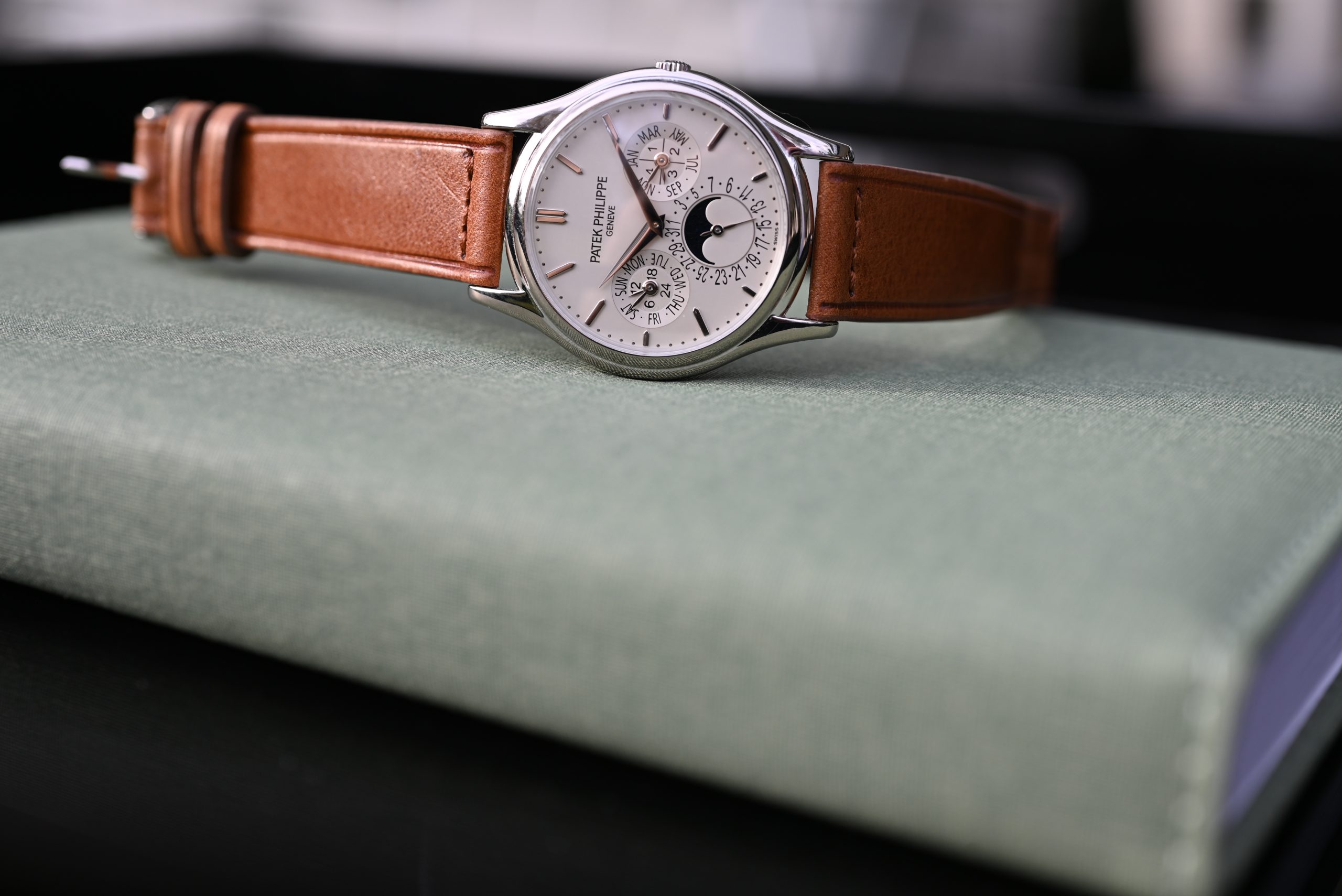 Patek Philippe Ewiger Kalender 5140G – Bild 16