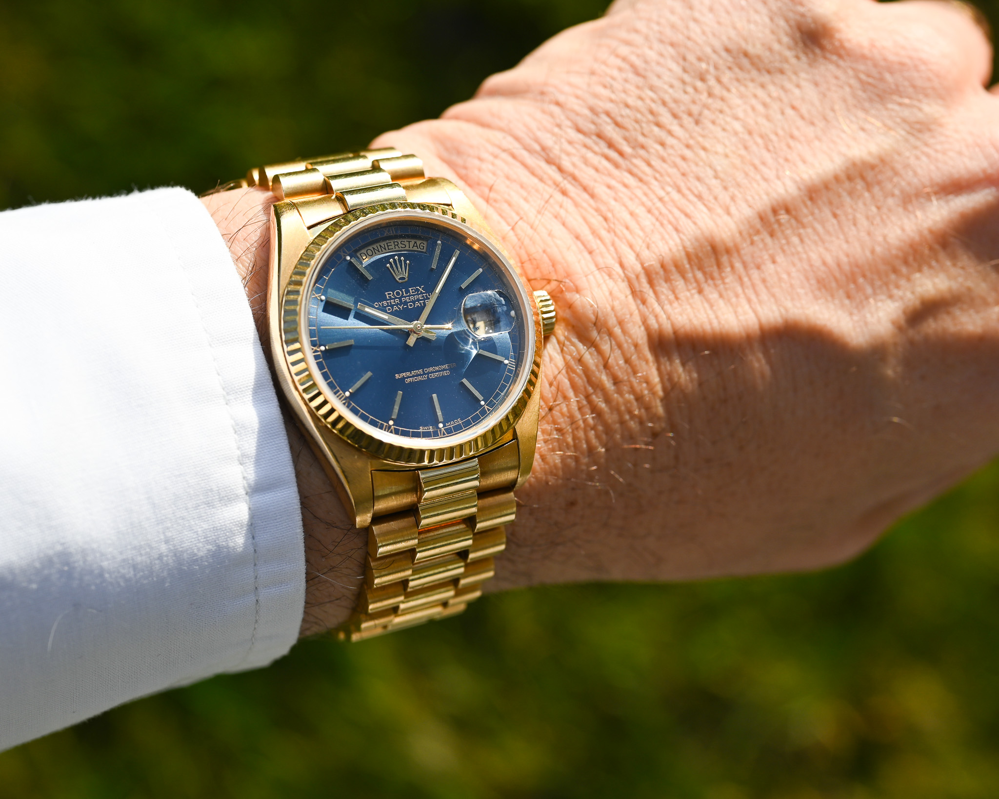Rolex Day-Date Gelbgold 18038 "Cobalt Royal" mit Box und Papieren – Bild 15