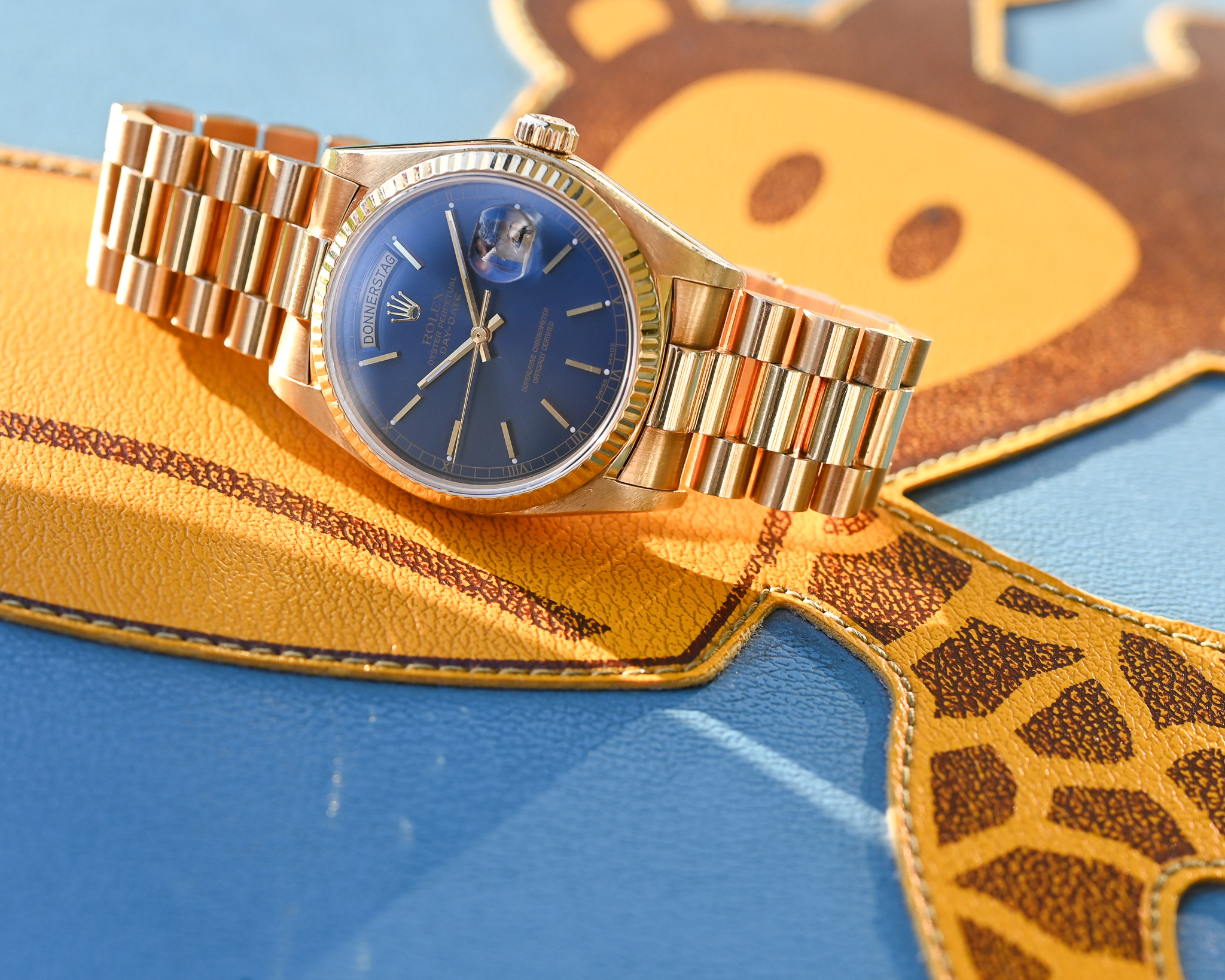 Rolex Day-Date Gelbgold 18038 "Cobalt Royal" mit Box und Papieren – Bild 17