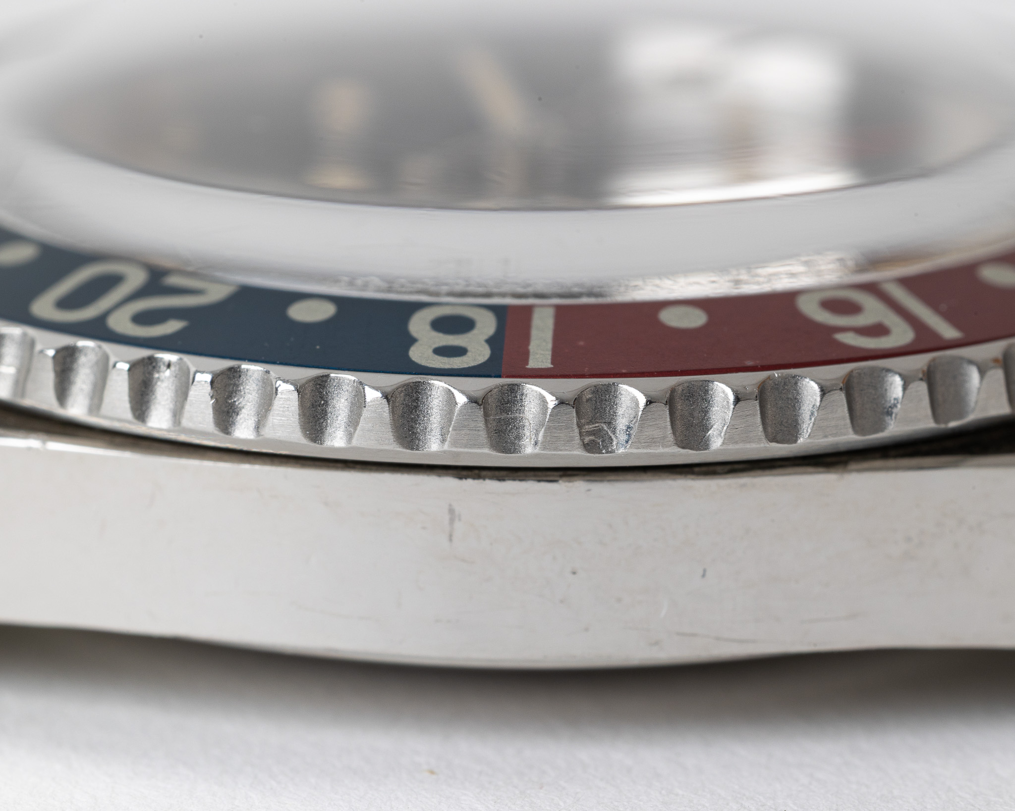 Rolex GMT-Master 1675 – Pointed Crown Guards / Gilt Chapter-Ring-Dial Perfekter Zustand ! – Bild 18
