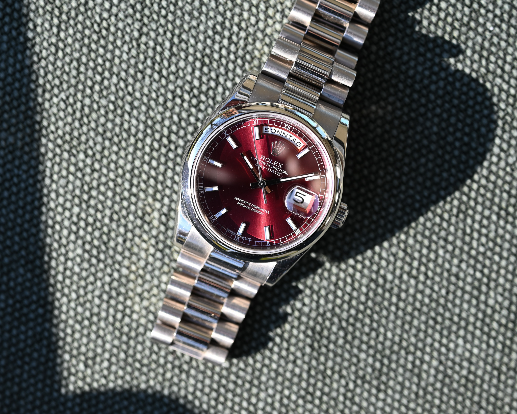 Rolex Day-Date Ref. 118209 Weißgold – seltenes „Cherry Dial“ – Fullset – Service 2022 – Bild 10