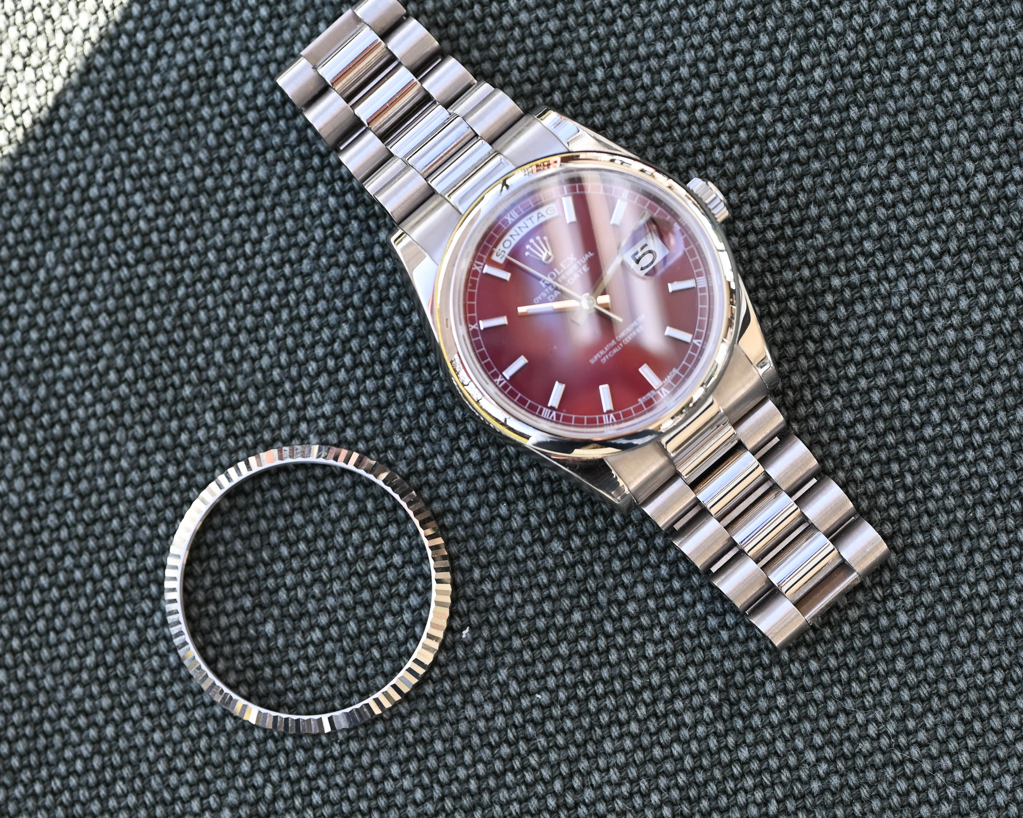 Rolex Day-Date Ref. 118209 Weißgold – seltenes „Cherry Dial“ – Fullset – Service 2022 – Bild 17