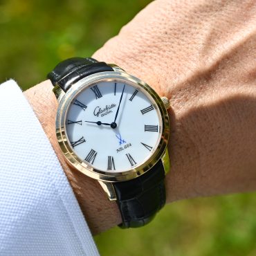 Glashütte Original Senator Meißen – Ref. 100-10-01-01-04 | Deutsche Uhrmacherkunst trifft europäische Porzellantradition