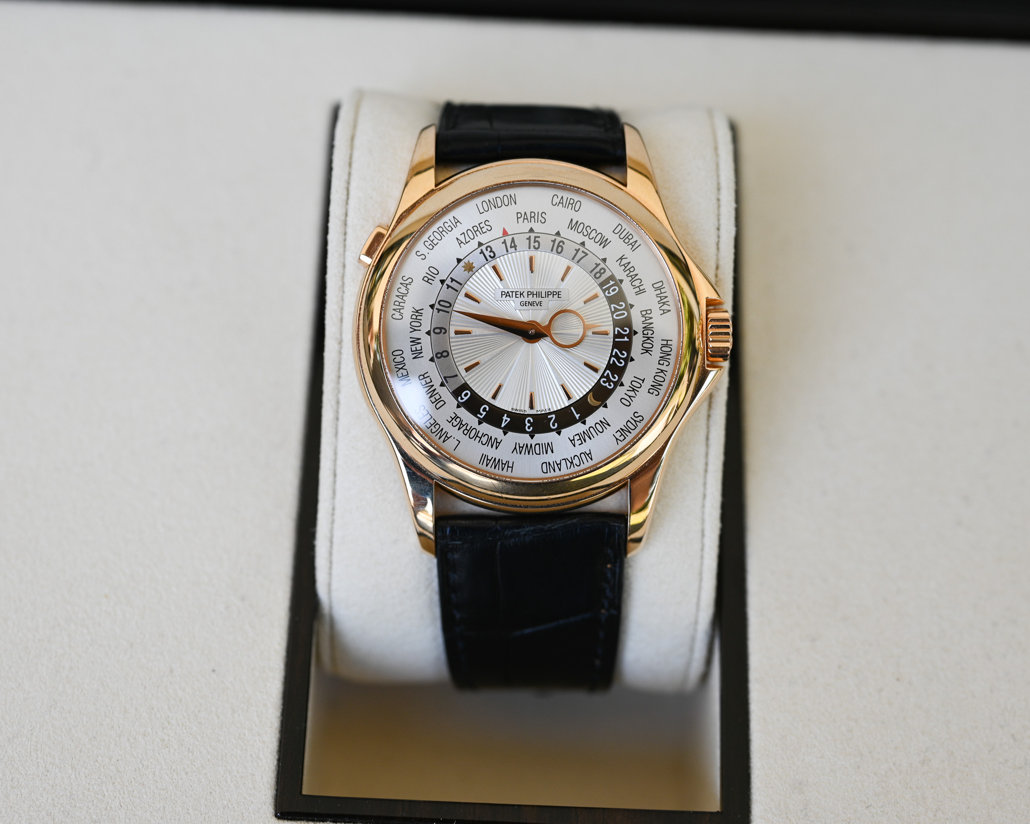 Patek Philippe World Time 5130R-001 – Weltzeit in ihrer schönsten Form – Bild 5