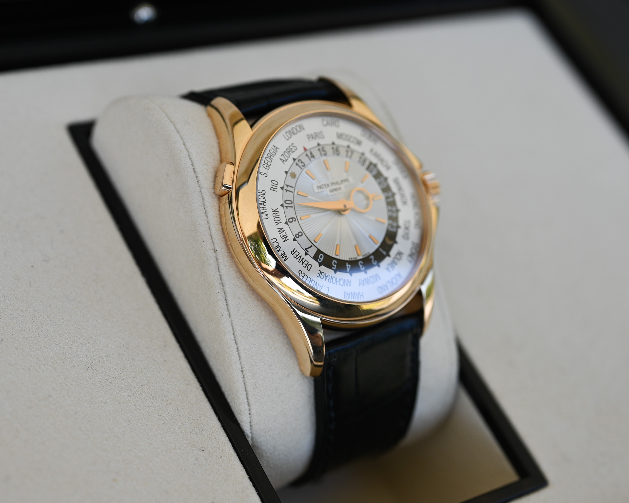 Patek Philippe World Time 5130R-001 – Weltzeit in ihrer schönsten Form – Bild 6
