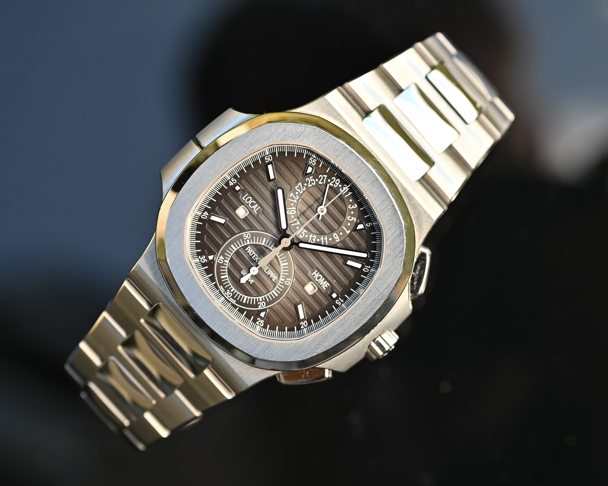 Patek Philippe Nautilus Ref. 5990/1A-001 – Die Ikone für Weltreisende – Bild 6