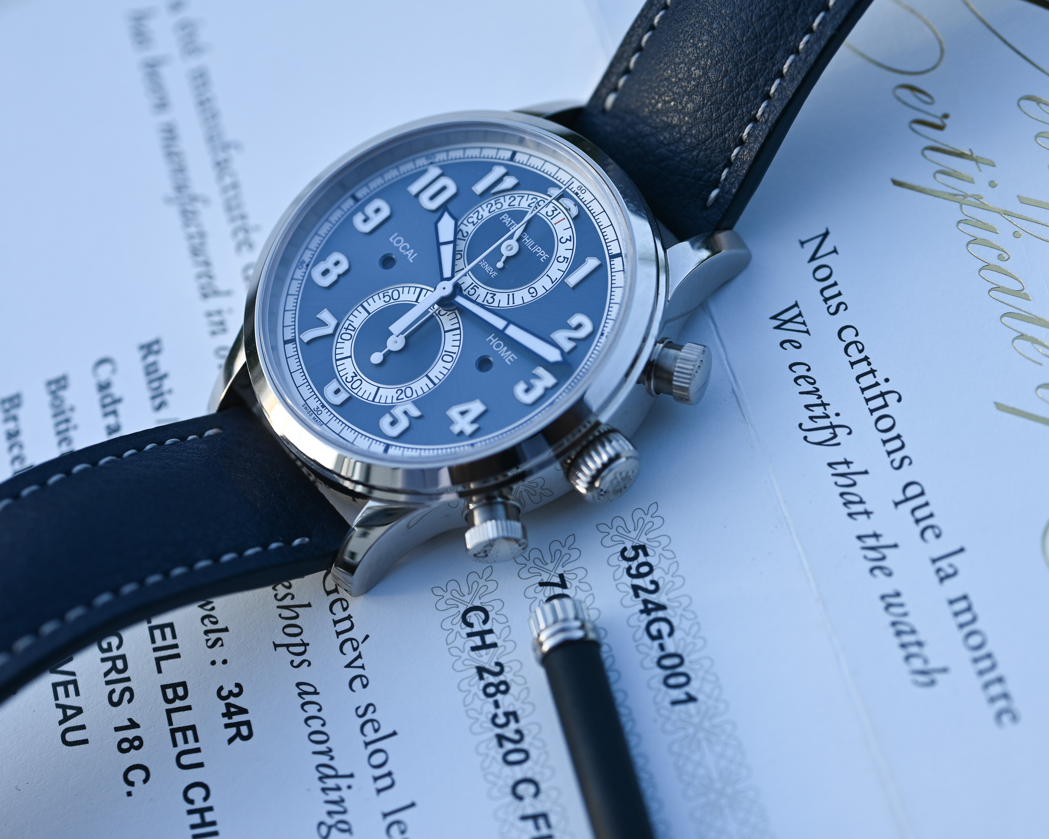 Patek Philippe 5924G-001 – Calatrava Pilot Travel Time Chronograph – Bild 10
