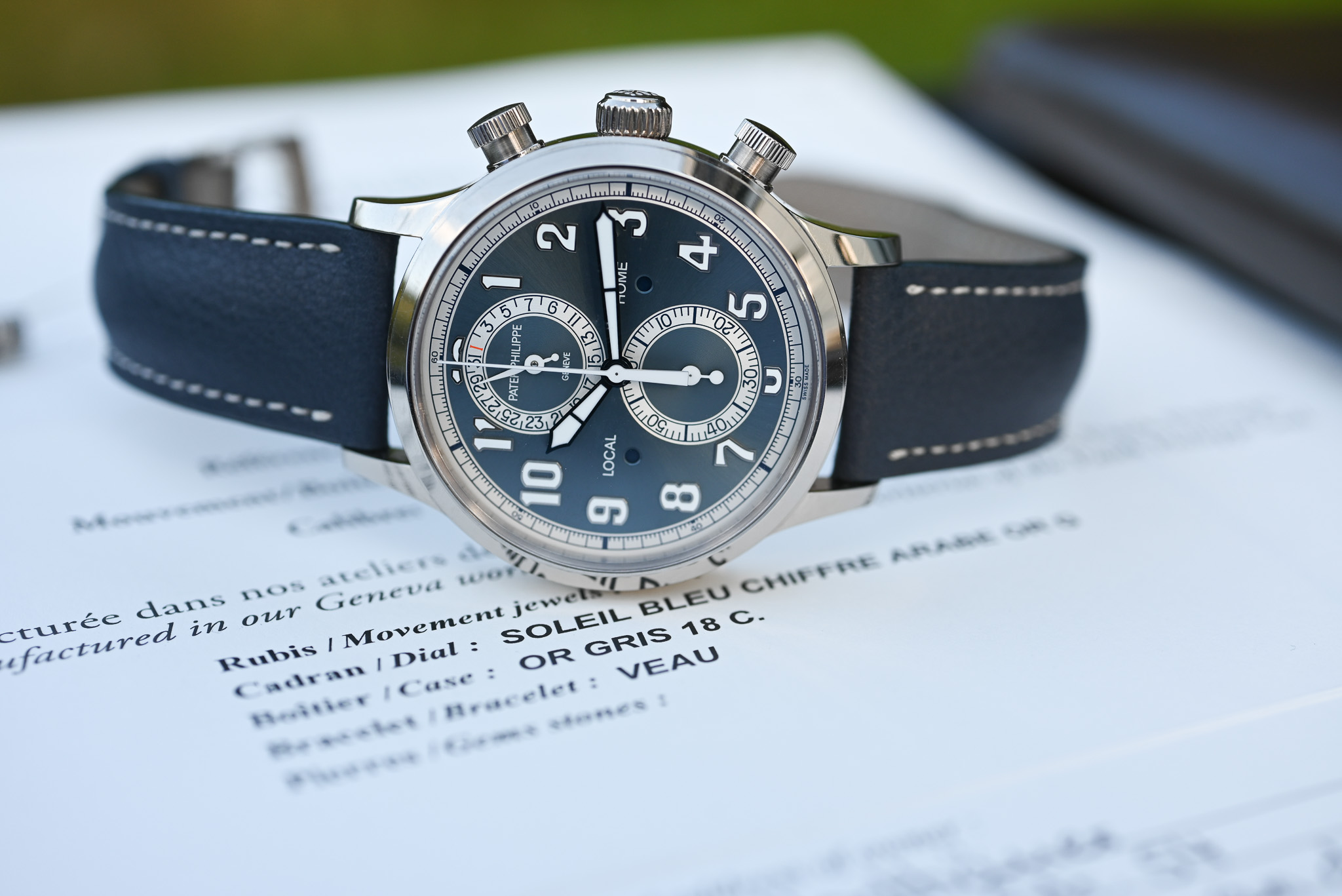 Patek Philippe 5924G-001 – Calatrava Pilot Travel Time Chronograph – Bild 13