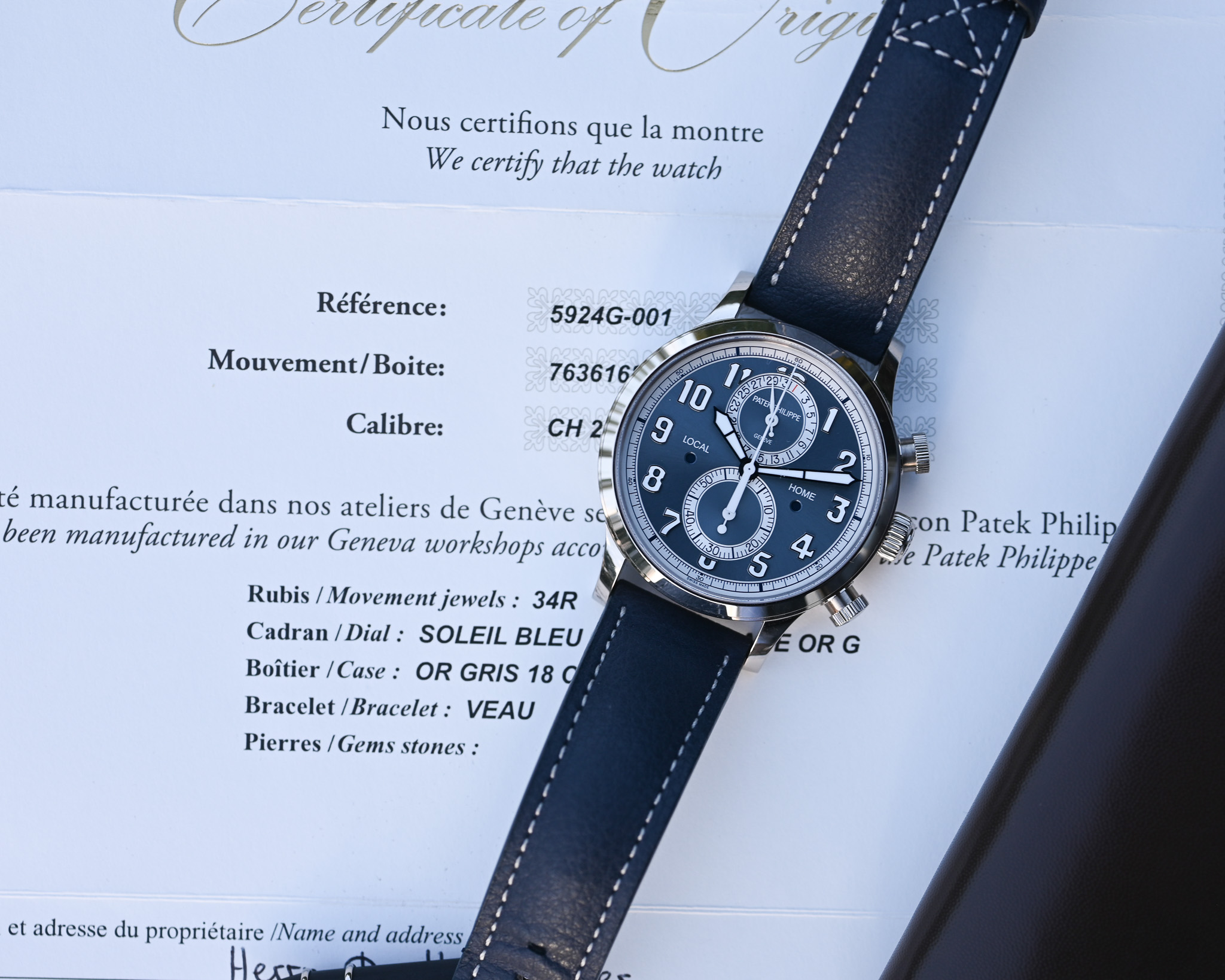 Patek Philippe 5924G-001 – Calatrava Pilot Travel Time Chronograph – Bild 6