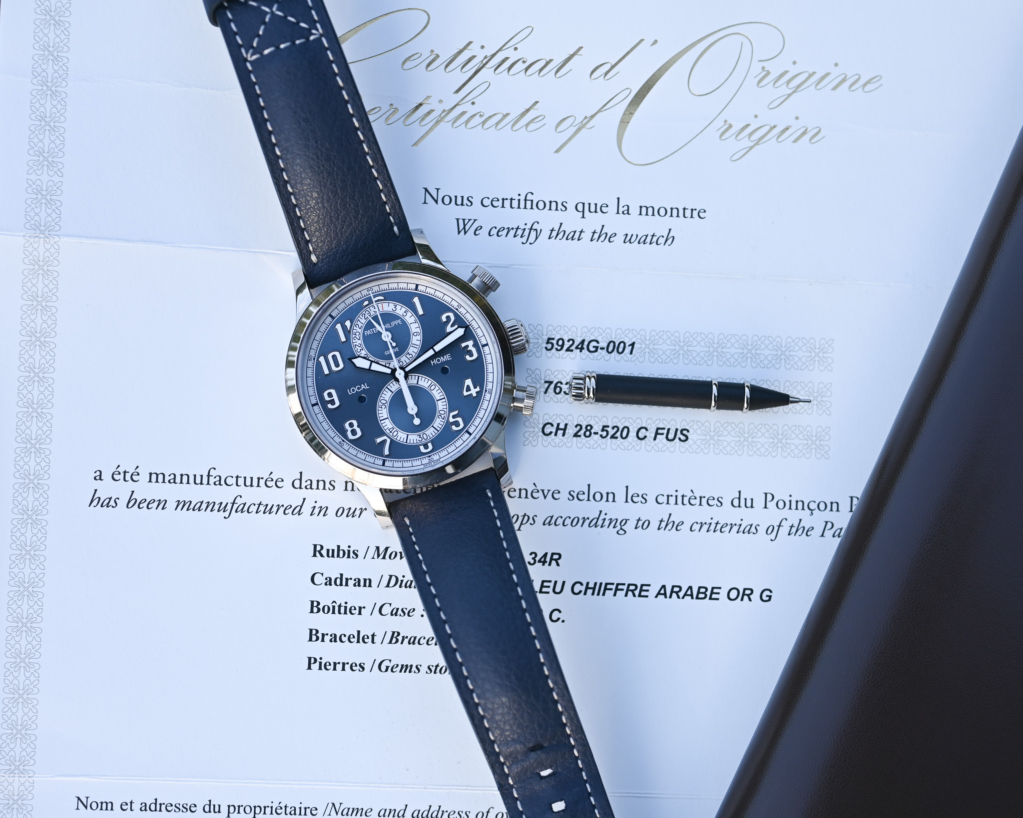 Patek Philippe 5924G-001 – Calatrava Pilot Travel Time Chronograph – Bild 7