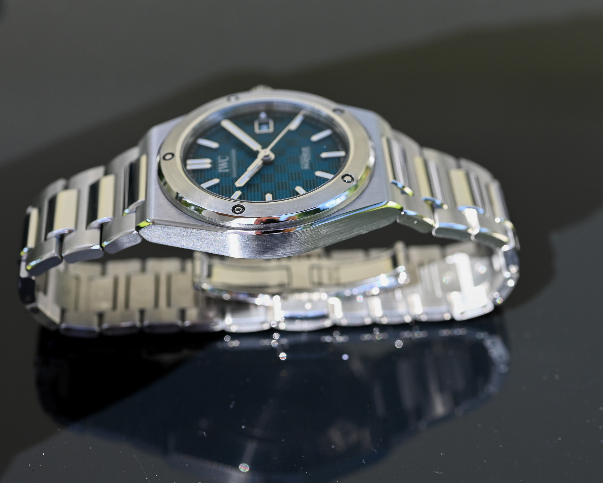 IWC Ingenieur Automatic 40 Ref. IW328903 – Aqua Dial – Bild 12